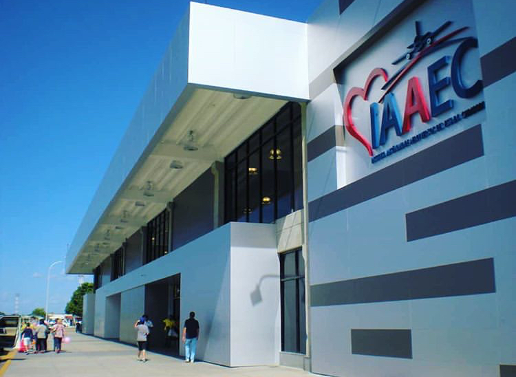 Aeropuerto Internacional Arturo Michelena - terminal y servicios