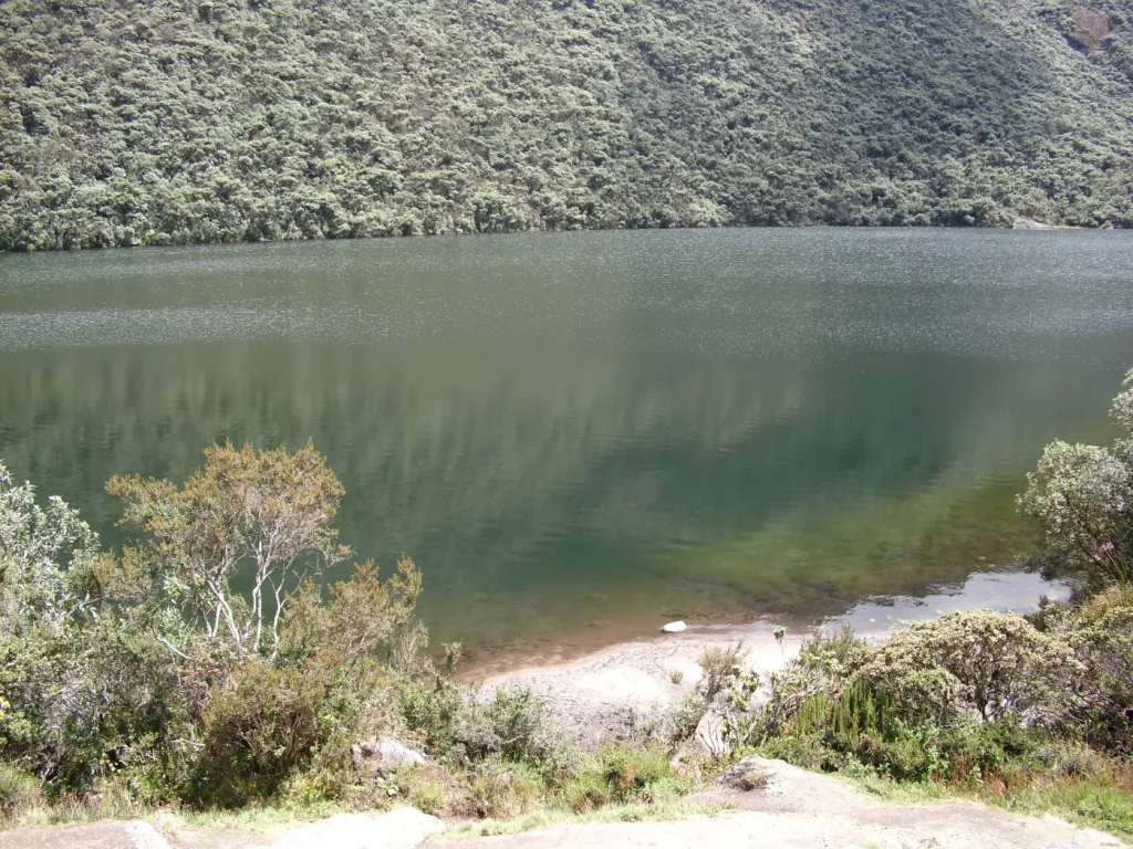 Laguna Negra de la Sierra Nevada — fotografía editorial 1